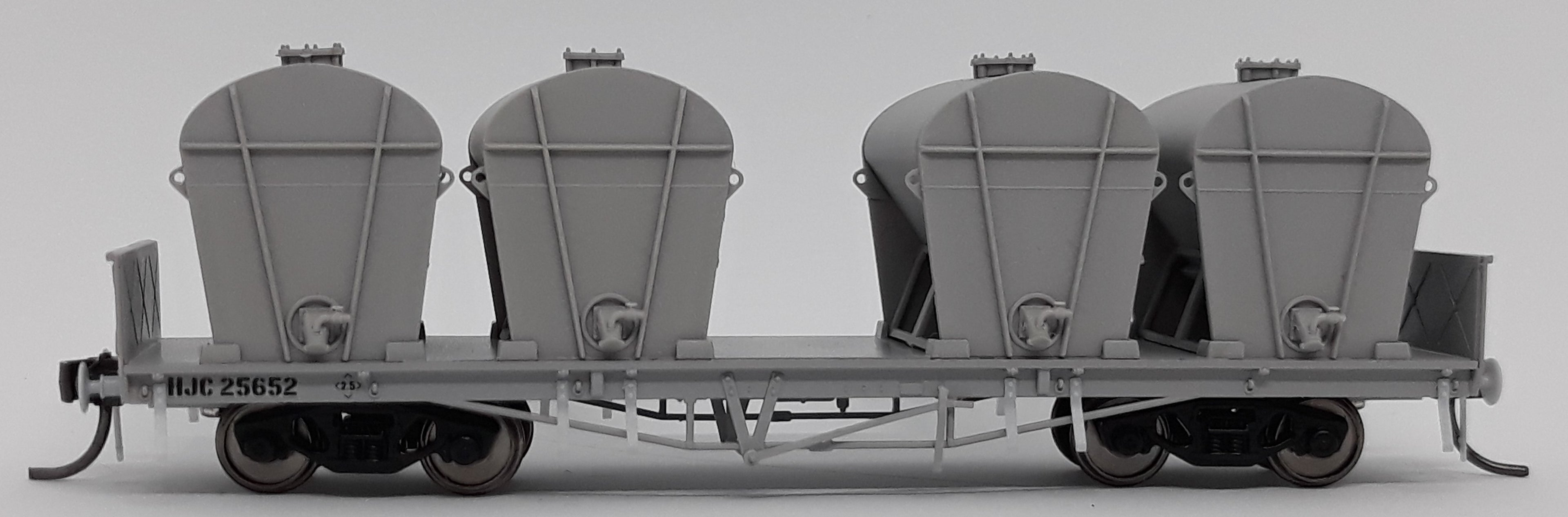 RTR032 HJC Cement Wagon Pack 2 RTR HOn3½
