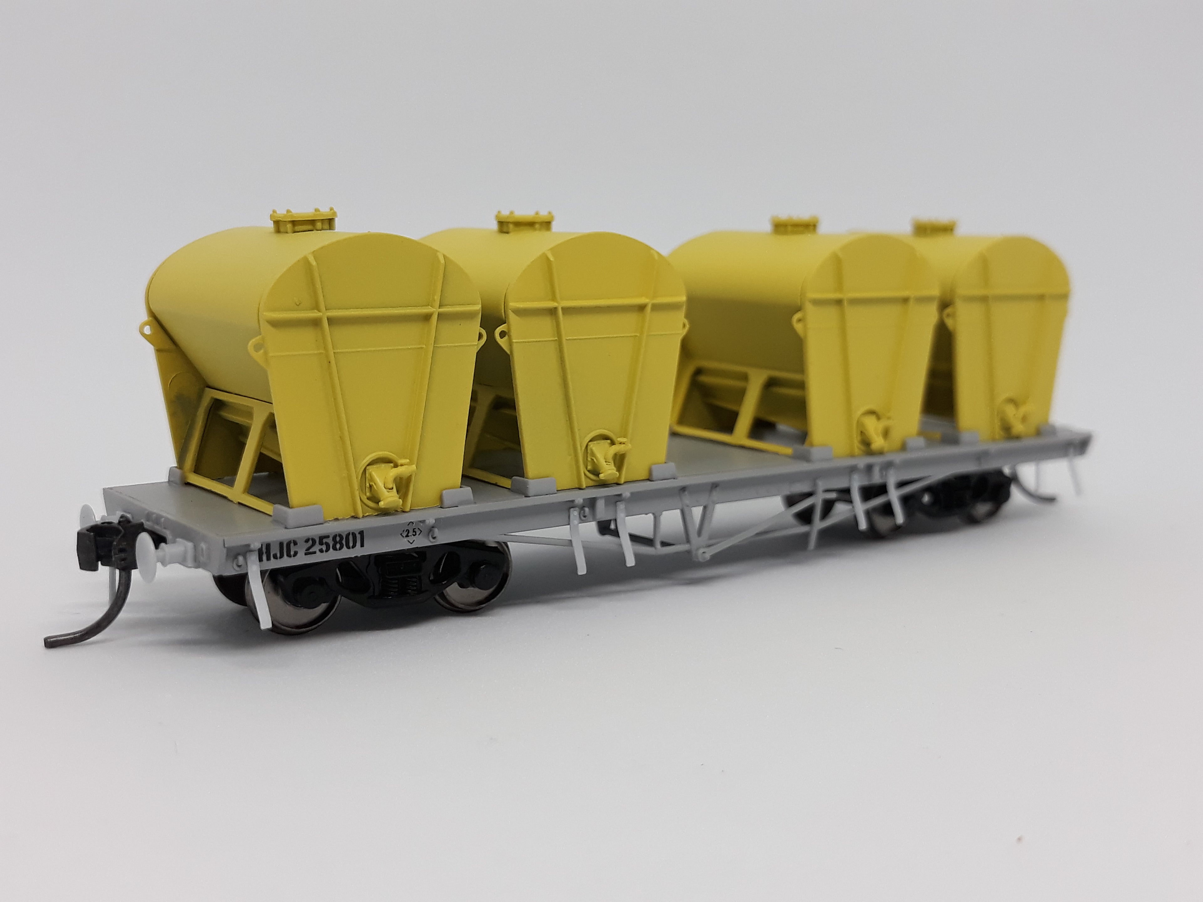 RTR035 HJC Cement Wagon Pack 5 RTR HOn3½